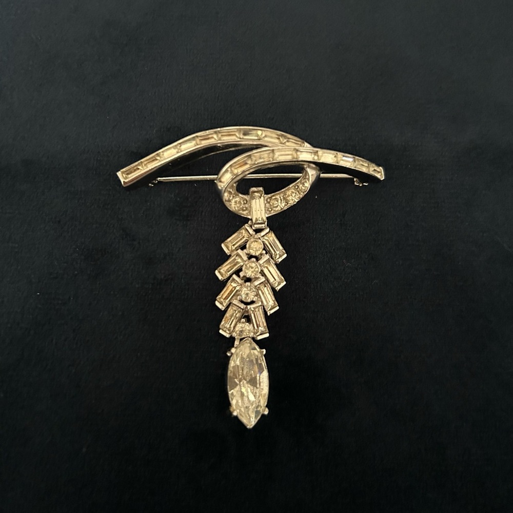 Elegant Vintage CoroCraft Brooch